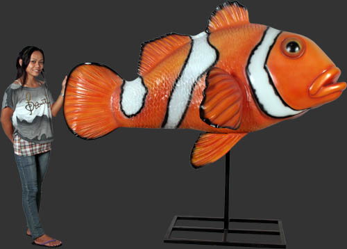 Clownfish On Metal Stand - Click Image to Close