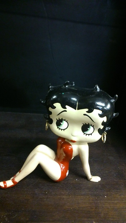 Sitting Betty Boop Statue - Click Image to Close