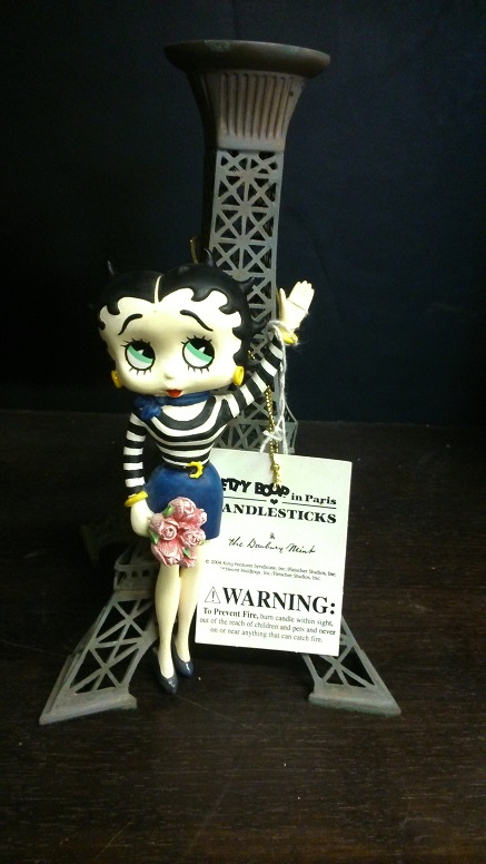 Betty Boop in Paris - Click Image to Close
