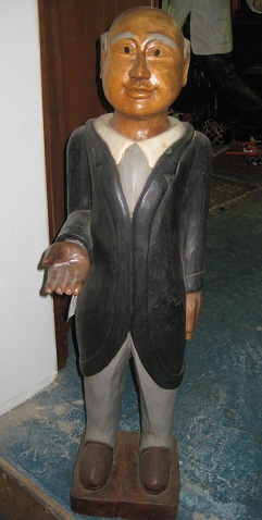 Butler - Hand Carved Wood Statue. - Click Image to Close