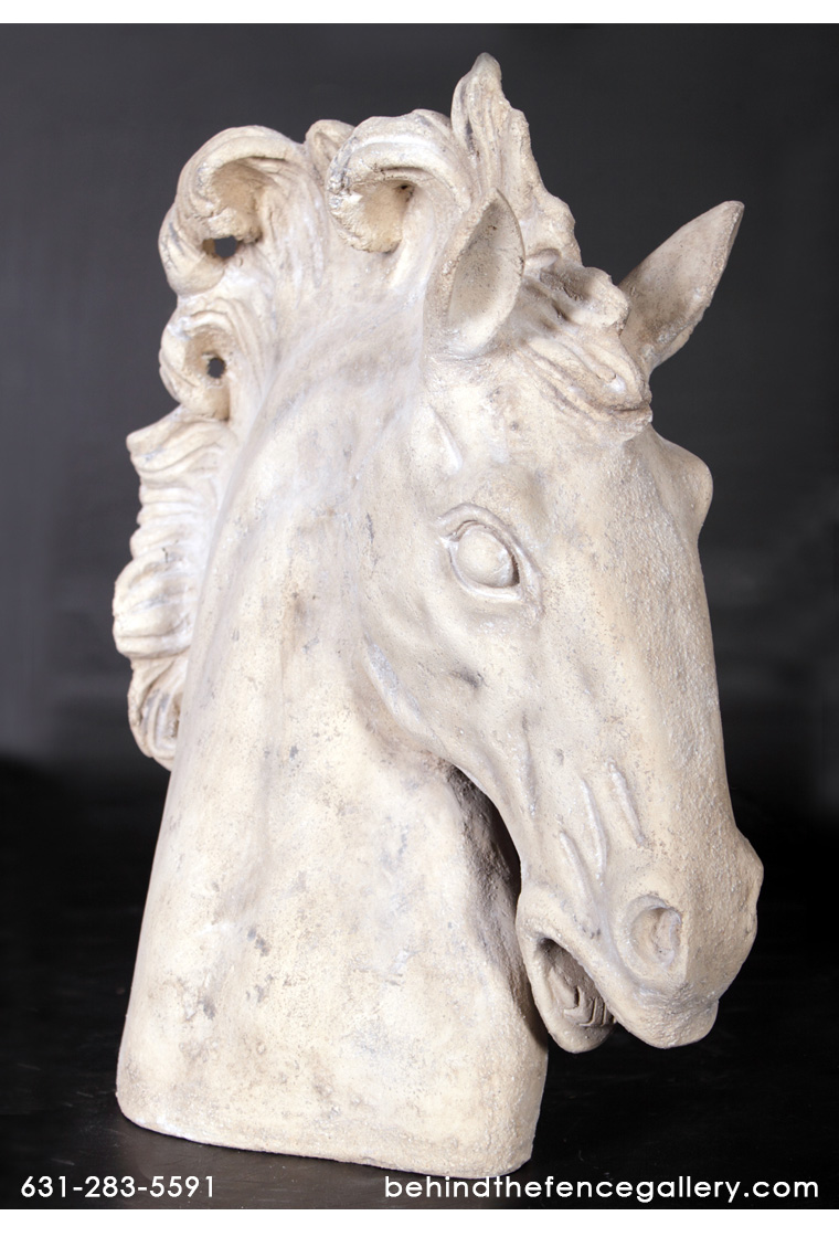 Horse Head Table Display - Click Image to Close