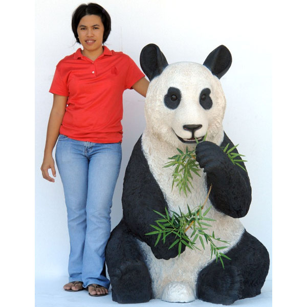 Panda Bear Sitting - Click Image to Close