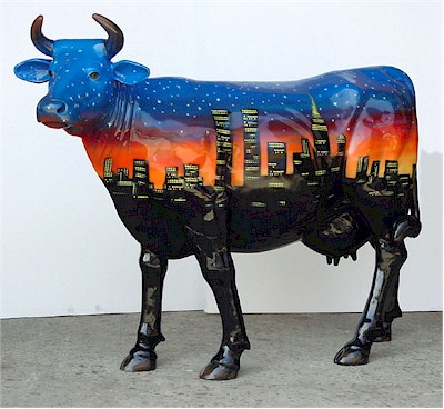 " City Cow " Statue (with or without Horns) - Click Image to Close