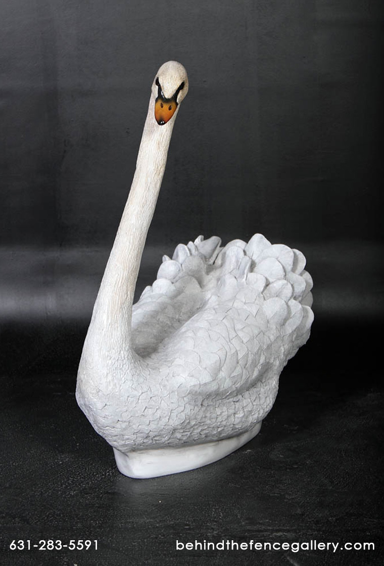 White Swan Statue - Click Image to Close